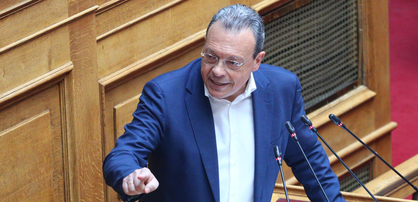 Βουλή - Σ. Φάμελλος: Η κυβέρνηση «θίγει το δικαίωμα σε δίκαιη δίκη με πολιτικά κίνητρα» - Απάντηση Φλωρίδη