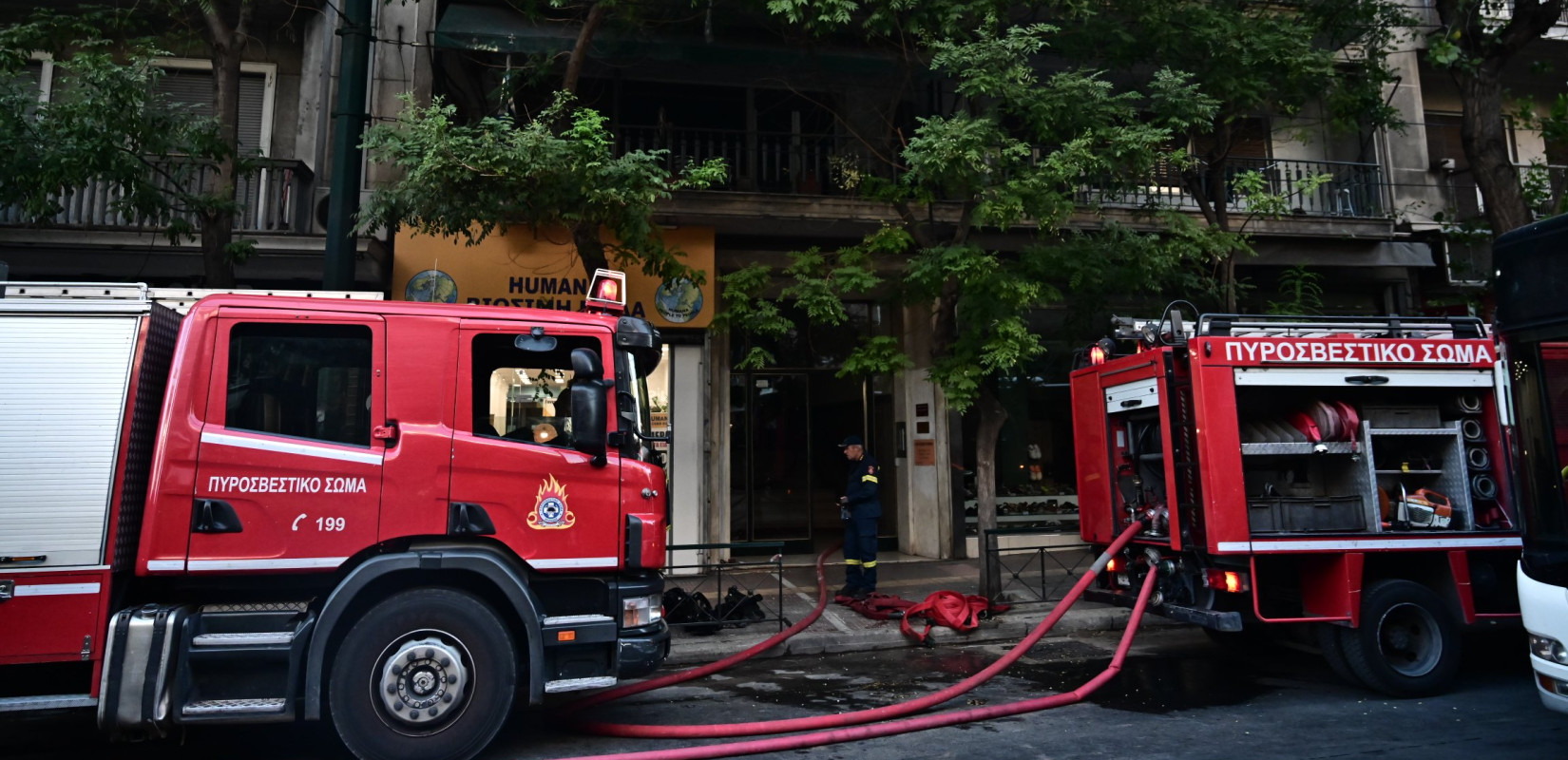 Πέτρος Φιλιππίδης: Κάηκε το σπίτι του στην Πατησίων - Καλά στην υγεία του ο ηθοποιός, που ήταν μέσα