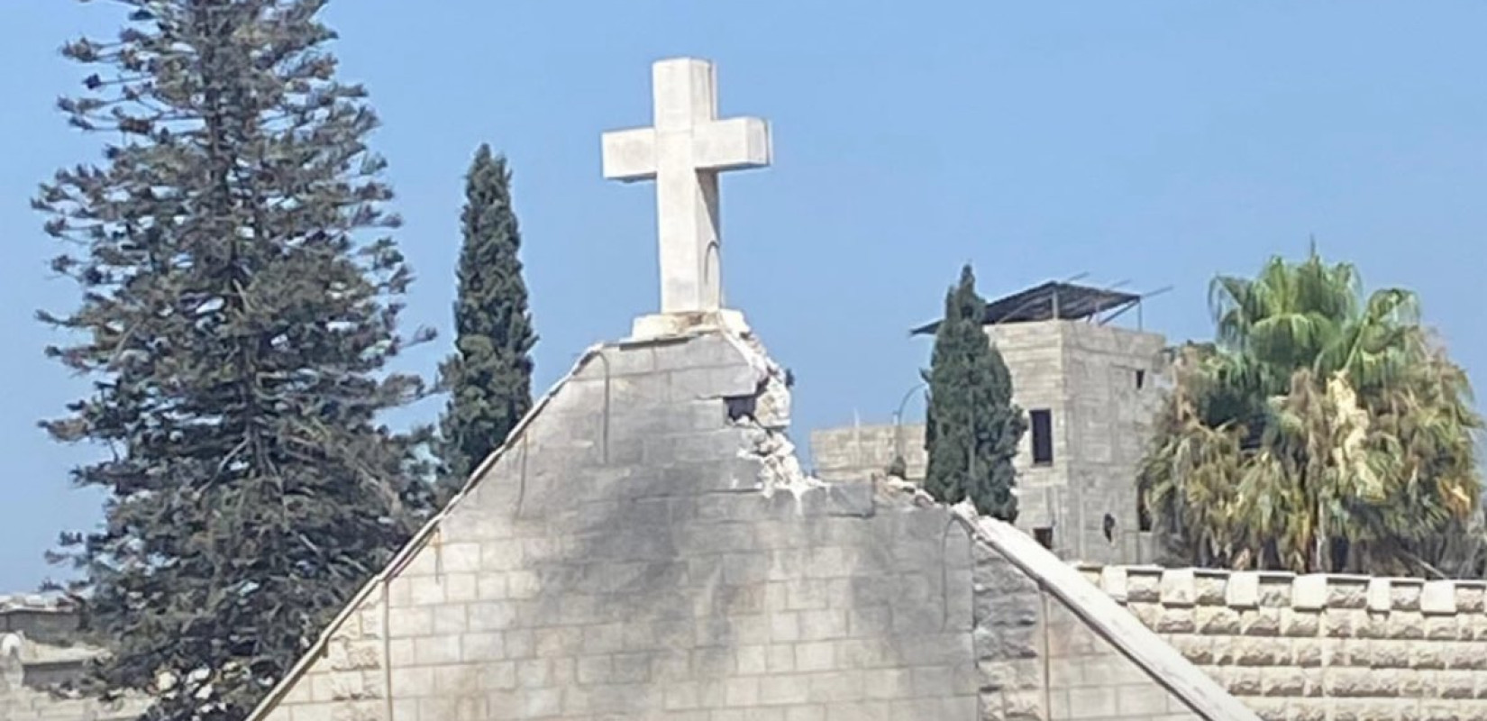 Καταδικάζει το ΥΠΕΞ τον βομβαρδισμό καθολικής εκκλησίας στη Γάζα