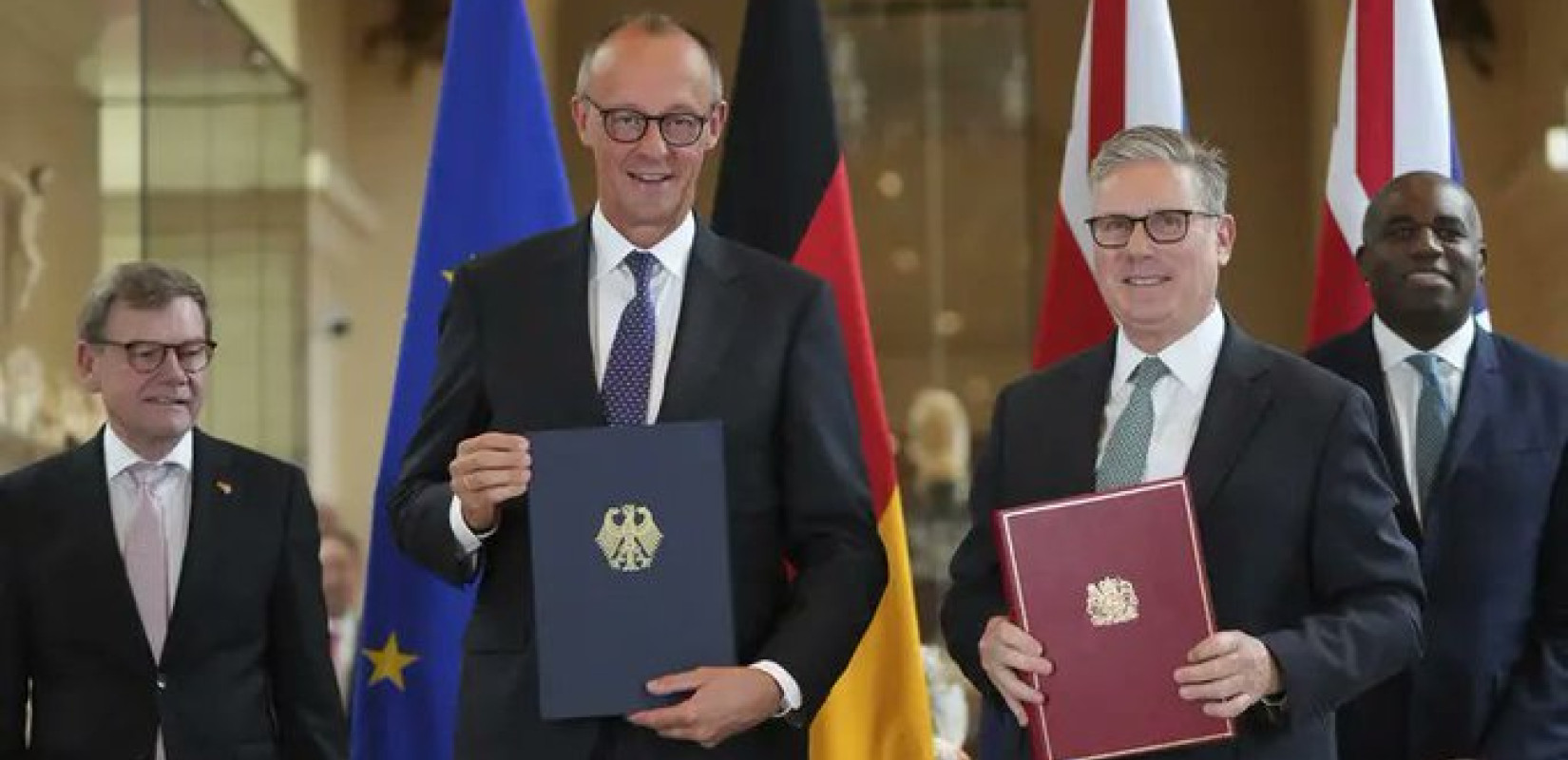 «Σύμφωνο φιλίας» μεταξύ Βρετανίας - Γερμανίας για άμυνα και παράτυπη μετανάστευση