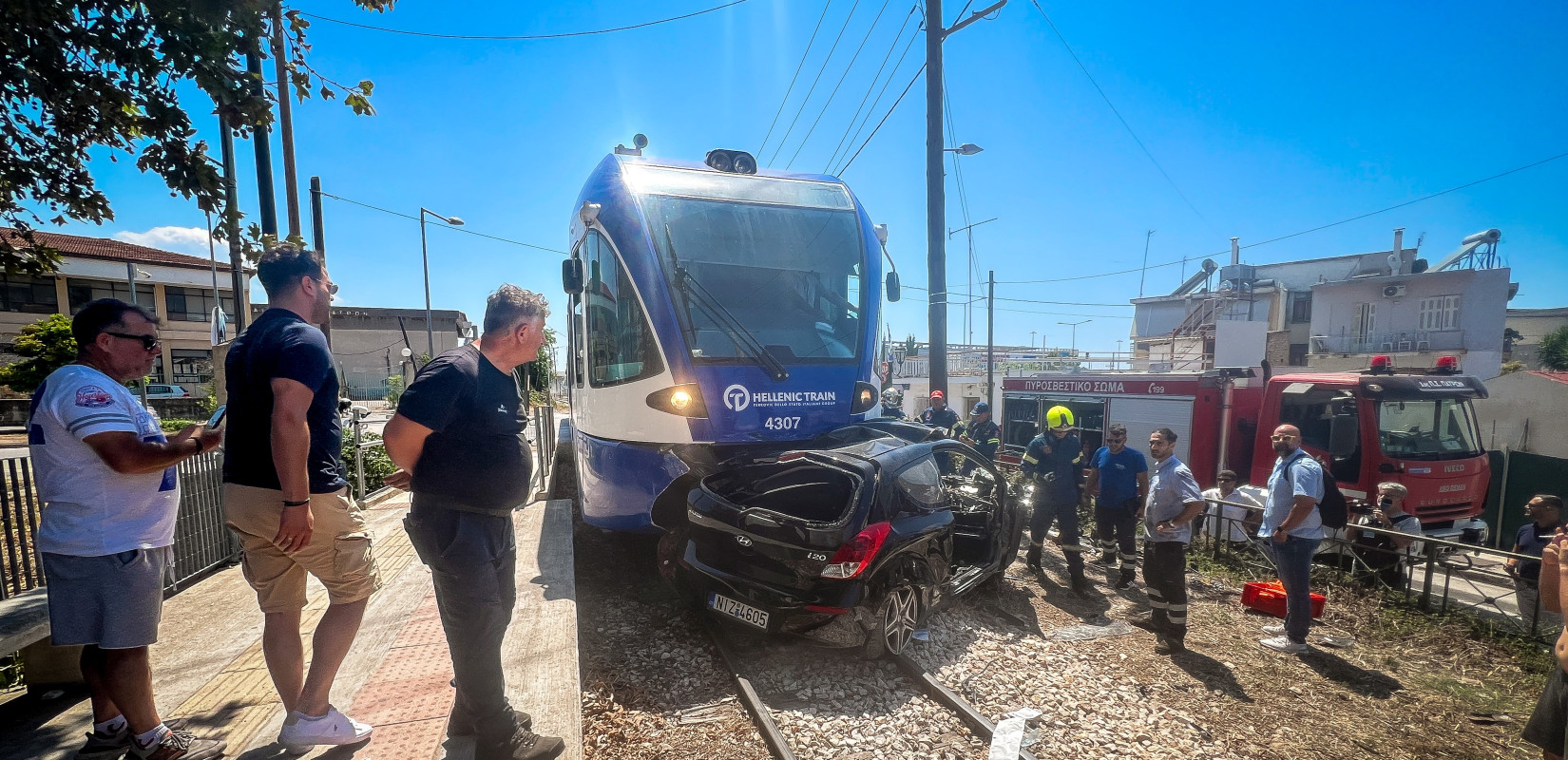 Πάτρα: Η στιγμή της σύγκρουσης του τρένου με το αυτοκίνητο (βίντεο)