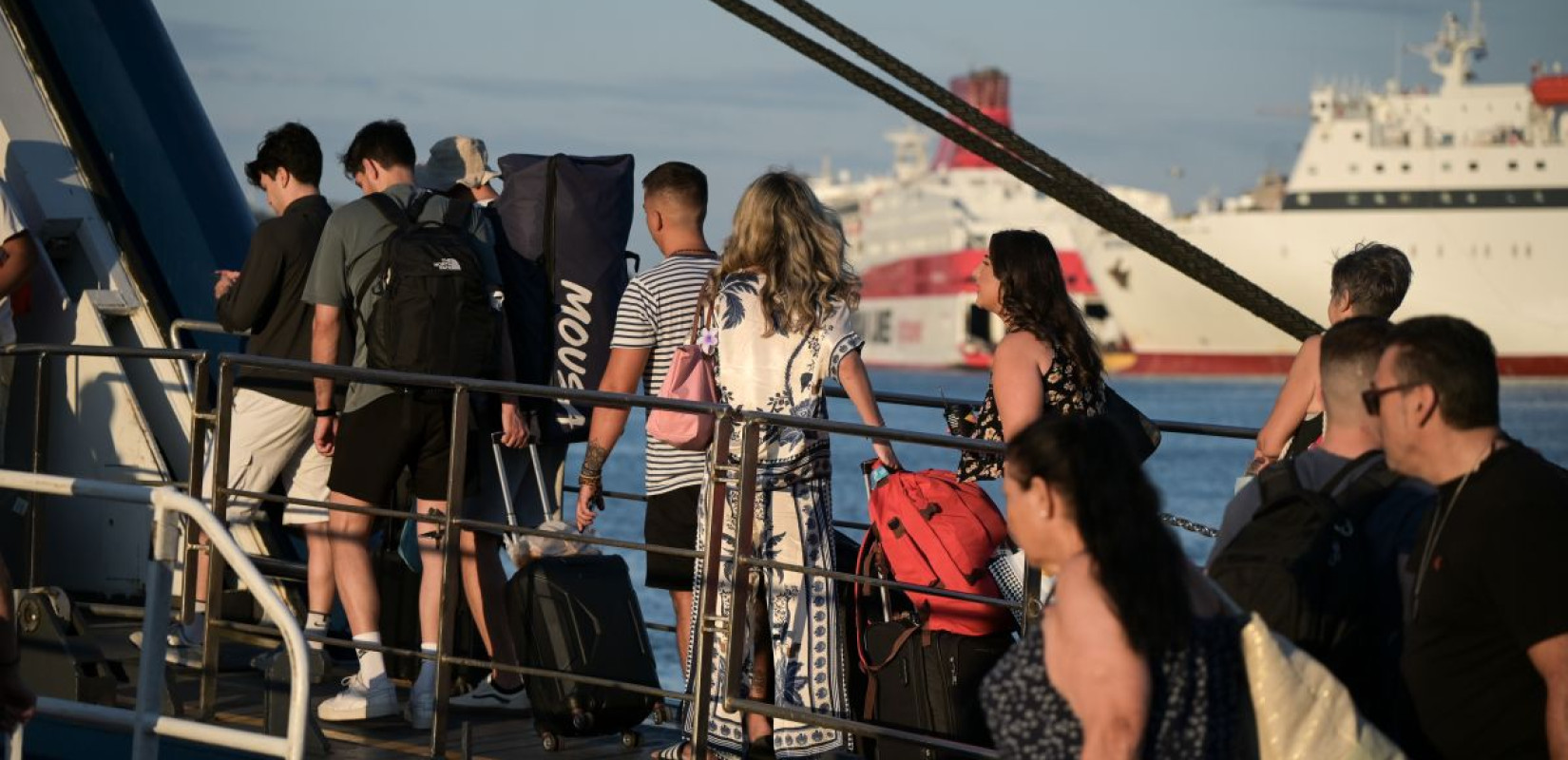 ΤτΕ: Αυξημένα στα 23,6 δισ.ευρω τα έσοδα από τον τουρισμό το 2025