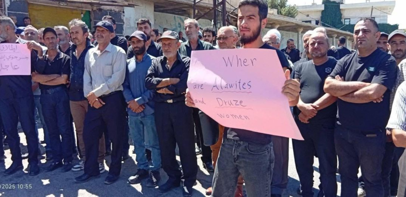 Συρία: Έφτασε επιπλέον ανθρωπιστική βοήθεια στη Σουέιντα (βίντεο)