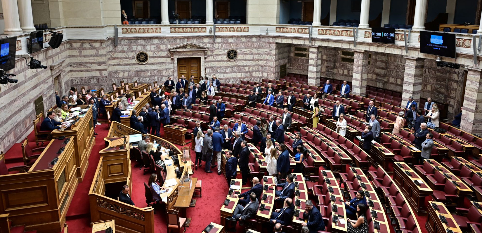 Βουλή: Ενός λεπτού σιγή στην μνήμη του Παύλου Φύσσα με πρωτοβουλία της Ζωής Κωνσταντοπούλου