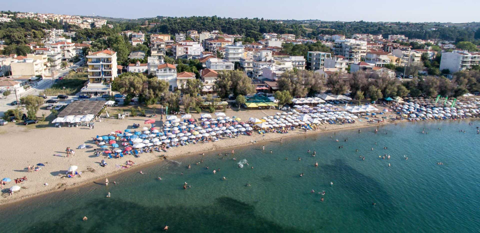 Πόλος έλξης οι κοντινές παραλίες για τους Θεσσαλονικείς