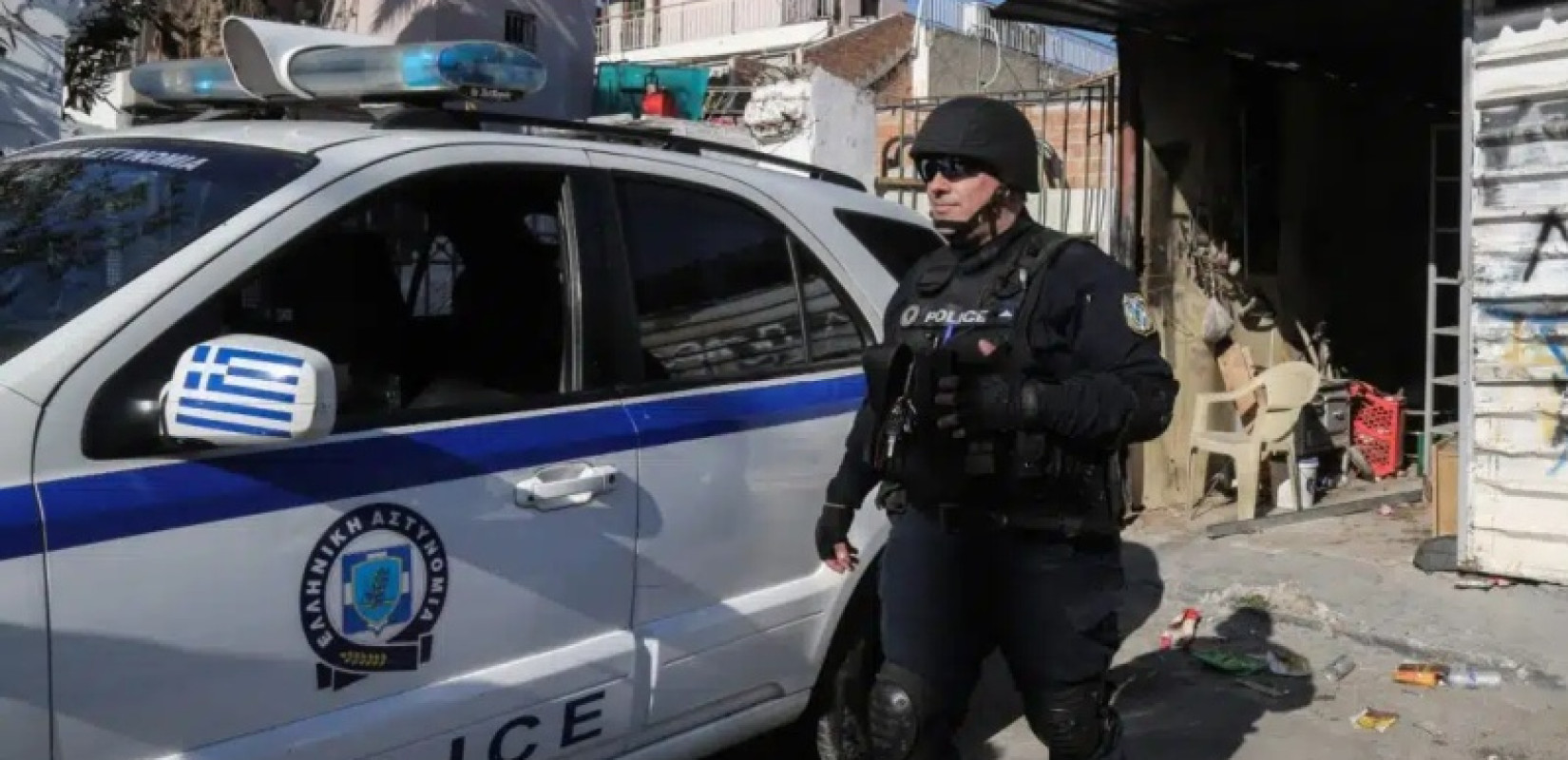 Συναγερμός στη Νίκαια: Χειροβομβίδα βρέθηκε στην αυλή σωφρονιστικού υπαλλήλου των φυλακών Κορυδαλλού