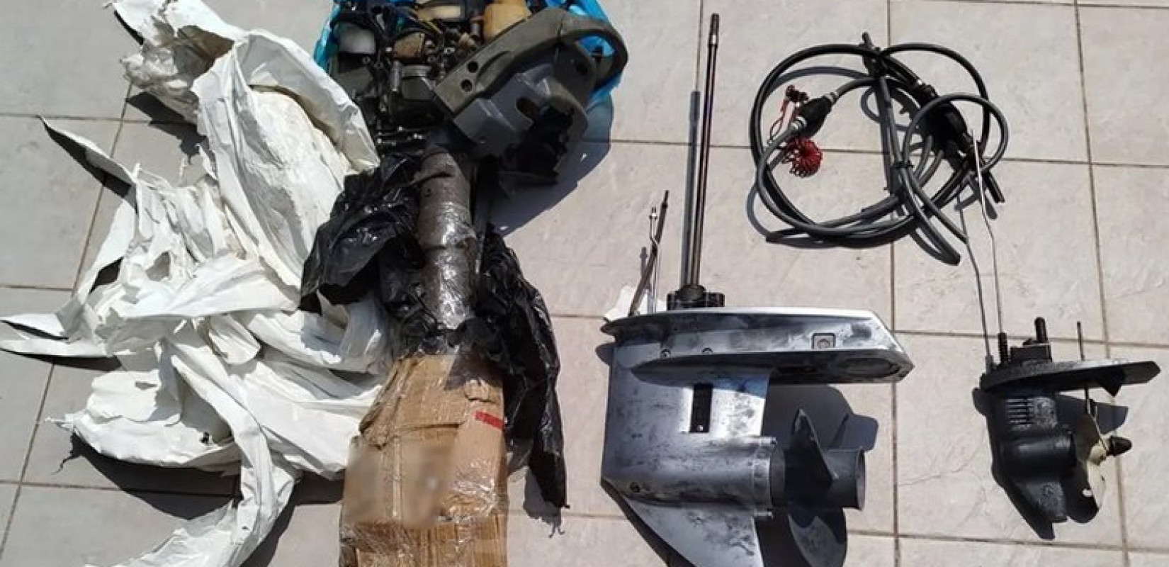 Χαλκιδική: Δείτε πώς δρούσε η σπείρα που ξήλωνε εξωλέμβιες μηχανές από σκάφη (βίντεο)