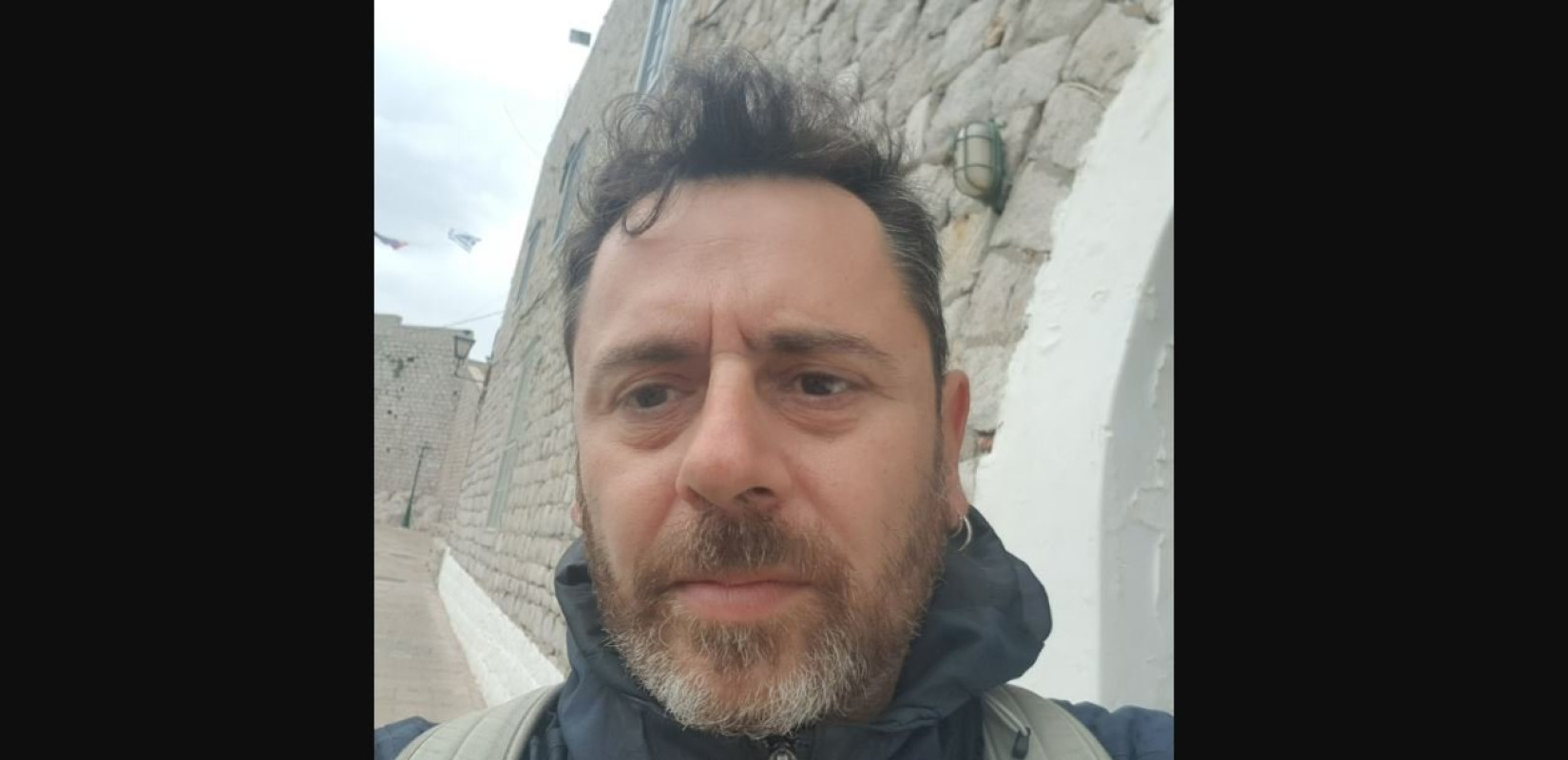 Γιάννης Δημητράς: Νεκρός σε τροχαίο ο 55χρονος φωτορεπόρτερ - Στην ΜΕΘ η σύζυγός του