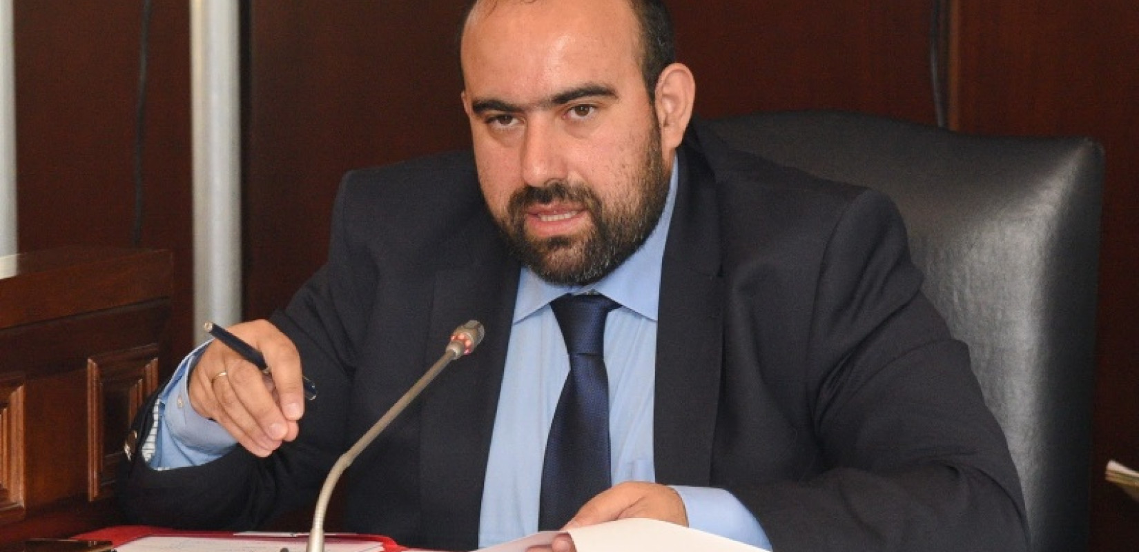 O Δήμαρχος Κυθήρων «αδειάζει» Τσίπρα: Τι πιο ενεργός πολιτική από το να είσαι βουλευτής; – Τόσους μήνες στέλνω τσάμπα όλα τα αιτήματα του Δήμου στο email του;