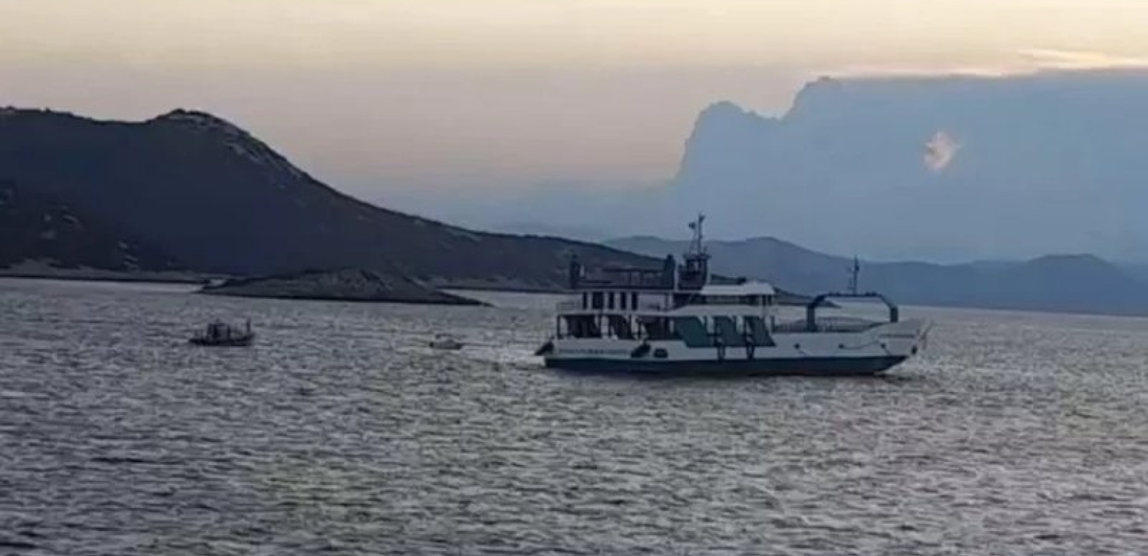 Νέα Στύρα: Το Υπ. Ναυτιλίας παραπέμπει στον εισαγγελέα την πλοιοκτήτρια του φέρι μποτ που προσάραξε σε ξέρα