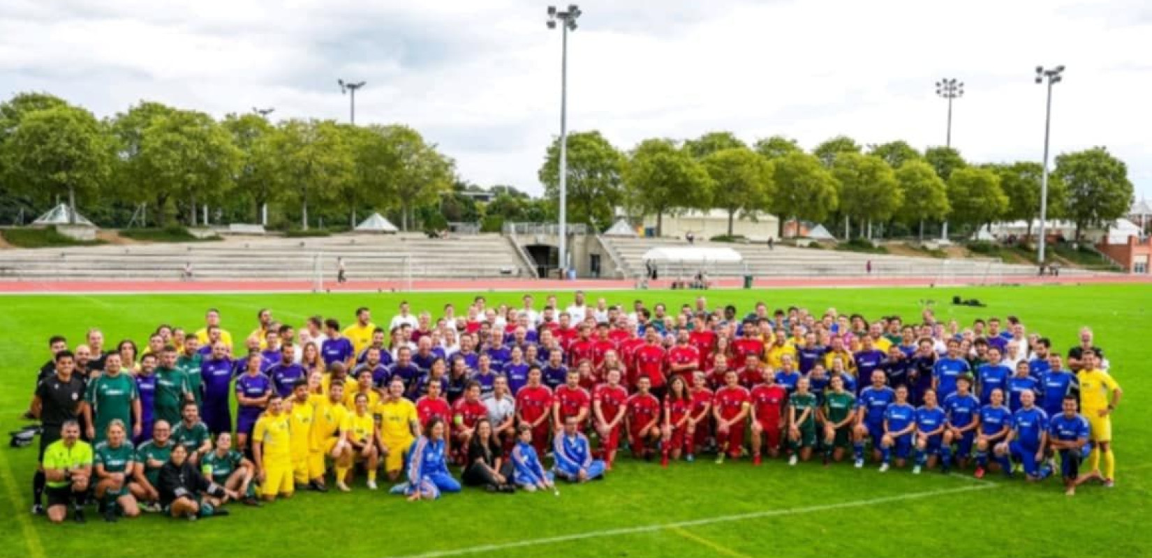 Εκπαιδεύοντας την UEFA με τη «Μία μπάλα για όλους»