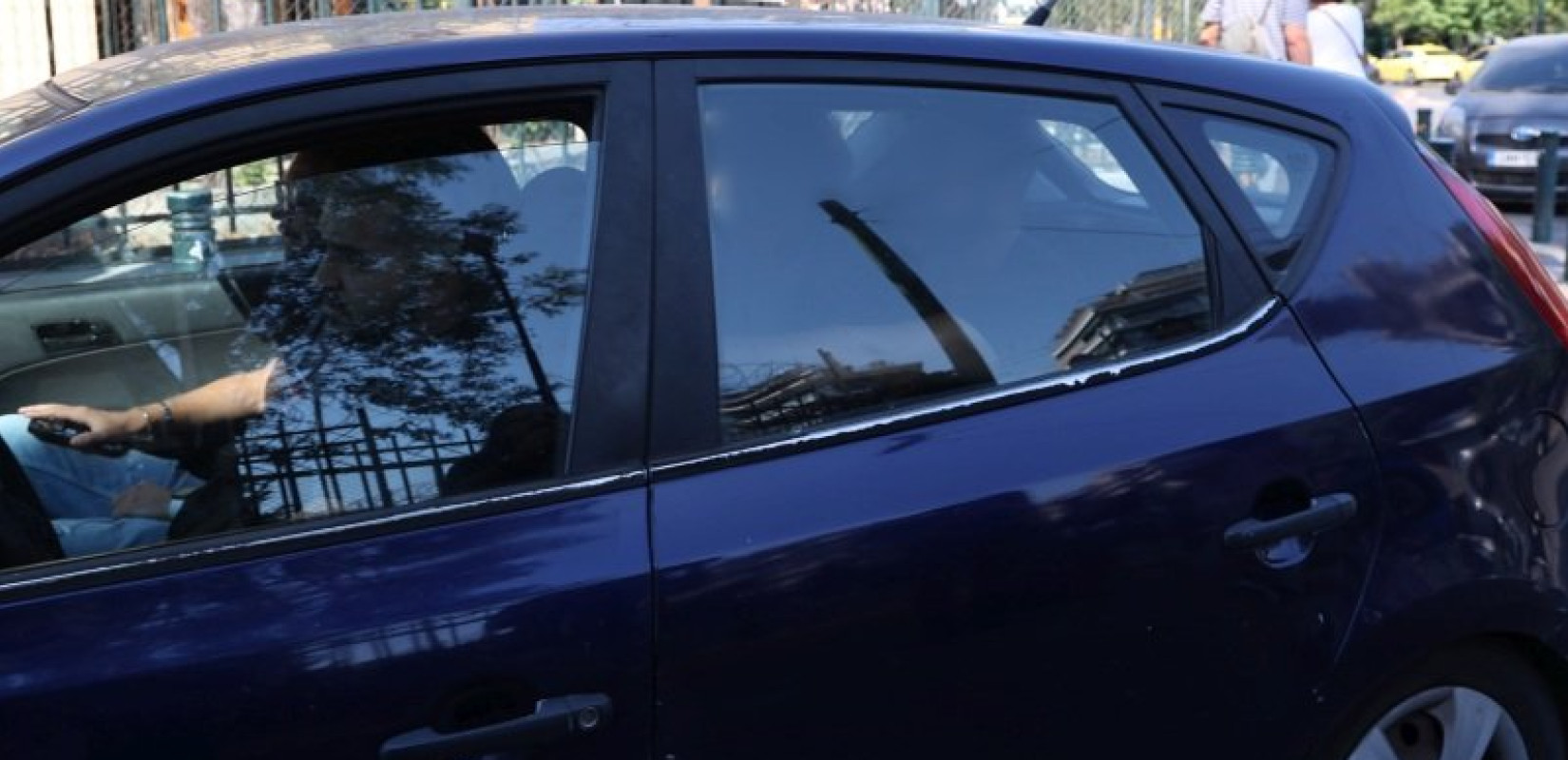 Γυναικοκτονία στο Χαλάνδρι: Στην Ευελπίδων ο δράστης - Ποιες ήταν οι κινήσεις του μετά τη δολοφονία της 47χρονης (βίντεο)