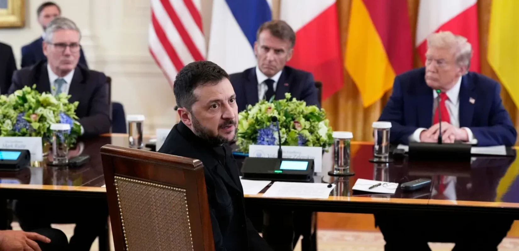 Ζελένσκι: Τουλάχιστον 1 δισεκατομμύριο δολάρια μηνιαίως για αγορές όπλων από τις ΗΠΑ (βίντεο)