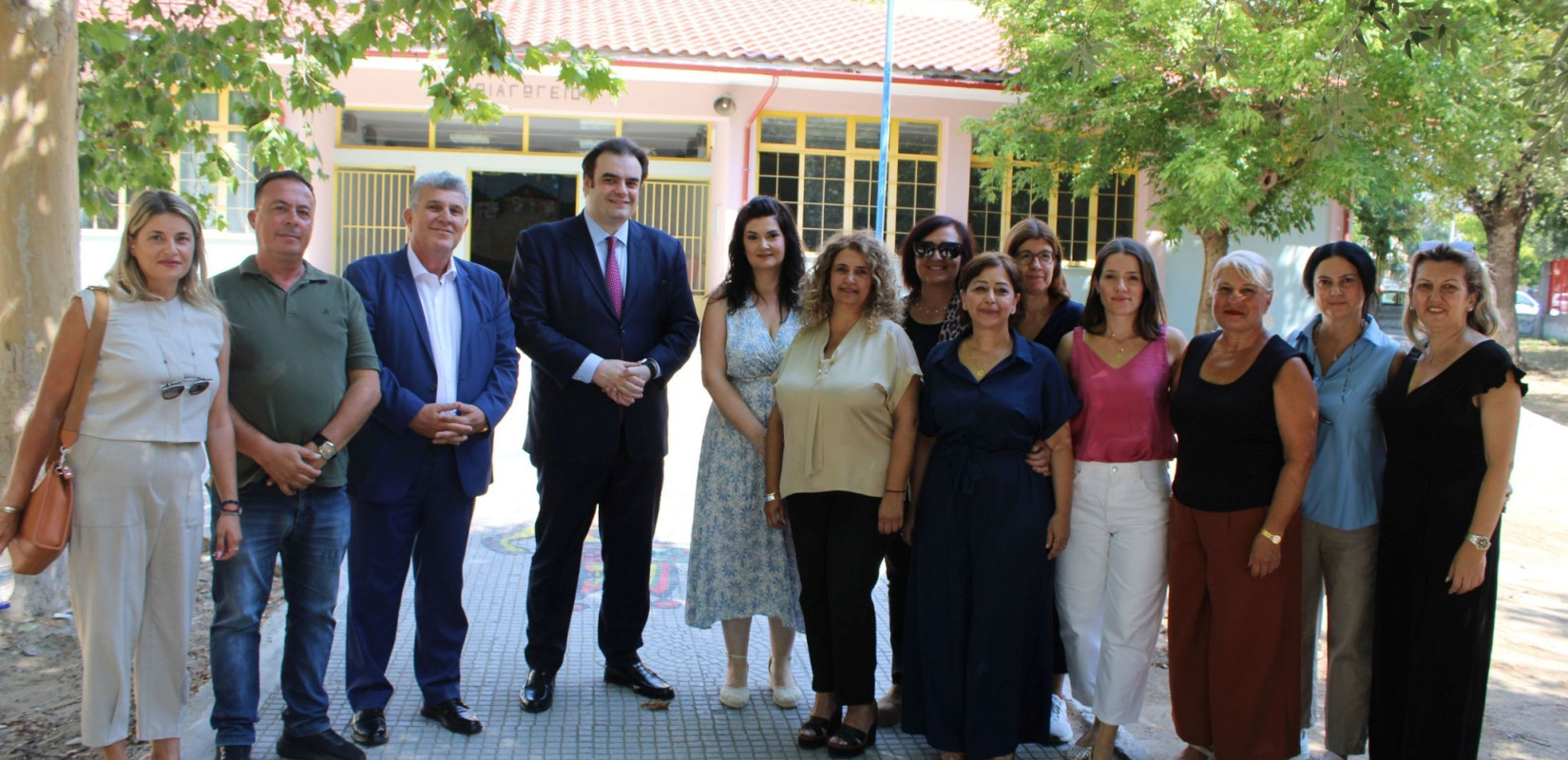 Θεσσαλονίκη: Σε σχολεία του Δήμου Κορδελιού - Ευόσμου ο Κυριάκος Πιερρακάκης Θεσσαλονίκη: Σε σχολεία του Δήμου Κορδελιού - Ευόσμου ο Κυριάκος Πιερρακάκης