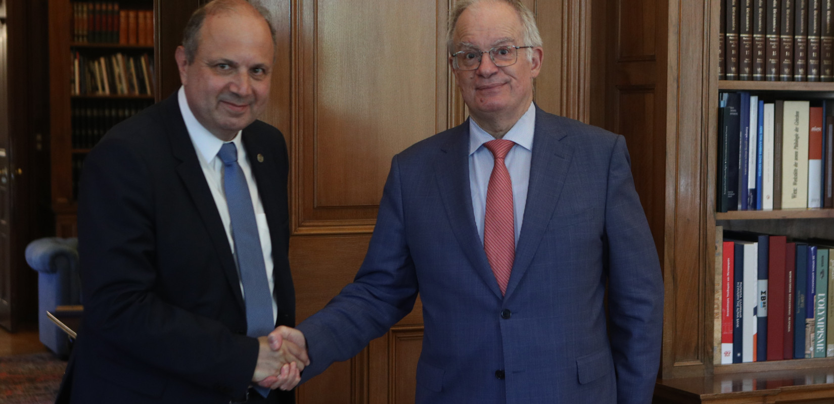 Θεσσαλονίκη: Ίσως η τελευταία τους ΔΕΘ, τα “σωστά” και τα “λάθος” του Ζέρβα, η συγκέντρωση της Καρυστιανού και η εξωστρέφεια του ΑΠΘ. Γράφει ο Σαλονικιός