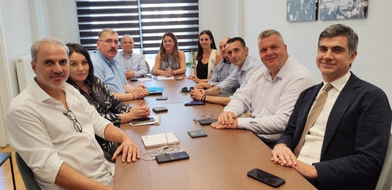 Εκπρόσωποι των στρατιωτικών στο γραφείο Ανδρουλάκη στη Θεσσαλονίκη