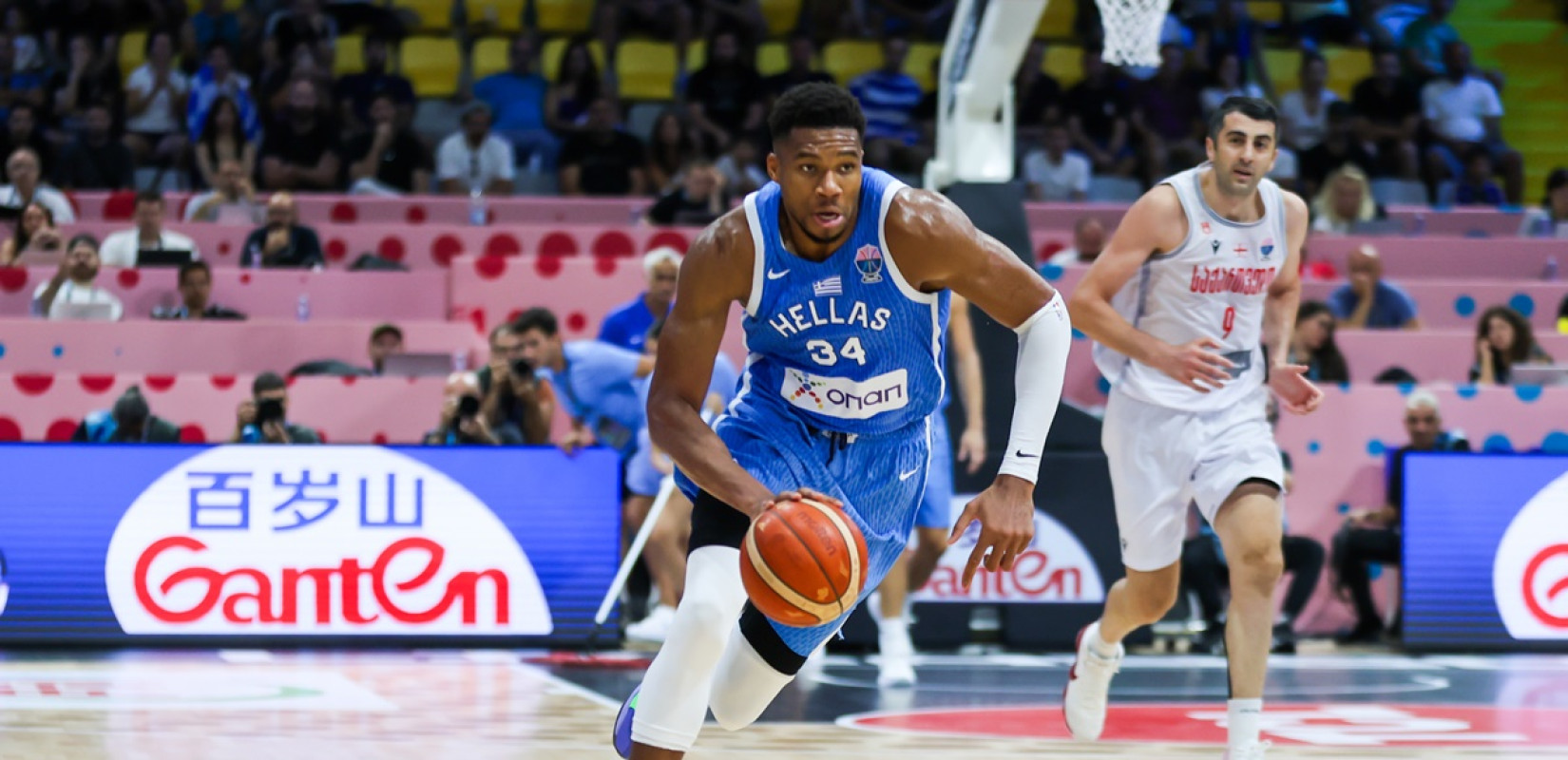 Μπάσκετ: Η Εθνική έκανε σμπαράλια τη Γεωργία και αγκάλιασε την πρώτη θέση (βίντεο)