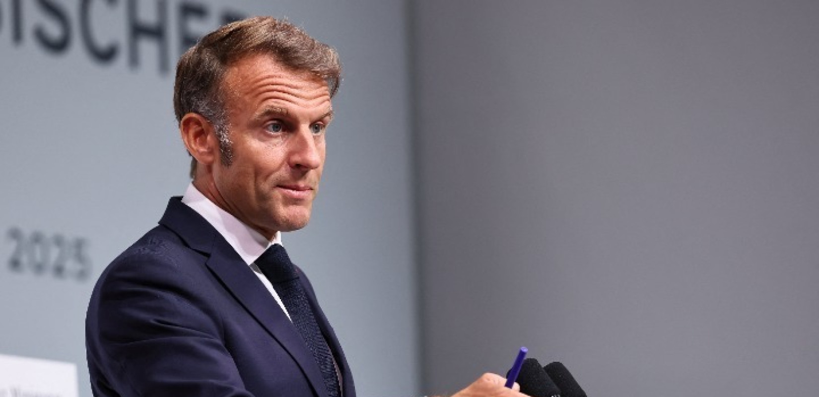 Διάλογο Πούτιν με Ευρωπαίους ηγέτες επιδιώκει ο Μακρόν