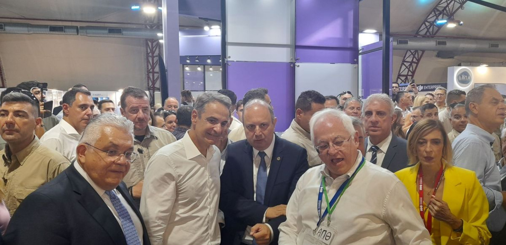 Πιλοτική εισαγωγή της Τεχνητής Νοημοσύνης στο ΑΠΘ ανακοίνωσε ο Πρωθυπουργός στο Περίπτερο του Αριστοτελείου στη ΔΕΘ Πιλοτική εισαγωγή της Τεχνητής Νοημοσύνης στο ΑΠΘ ανακοίνωσε ο Πρωθυπουργός στο Περίπτερο του Αριστοτελείου στη ΔΕΘ