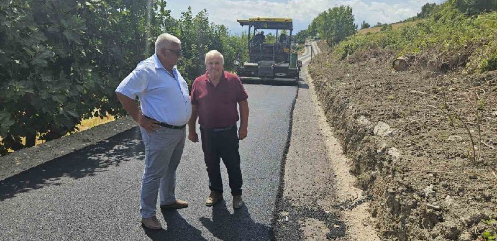 Πιερία: Ασφαλτοστρώσεις που «ανοίγουν δρόμο» στην ανάπτυξη - Ολοκληρώθηκε η αγροτική οδοποιία στον Δήμο Κατερίνης Πιερία: Ασφαλτοστρώσεις που «ανοίγουν δρόμο» στην ανάπτυξη - Ολοκληρώθηκε η αγροτική οδοποιία στον Δήμο Κατερίνης
