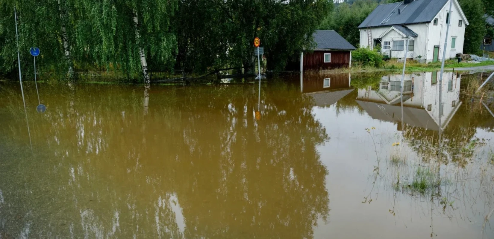 Σουηδία: Πρωτοφανείς πλημμύρες από την σφοδρή βροχόπτωση στα βορειοανατολικά της χώρας