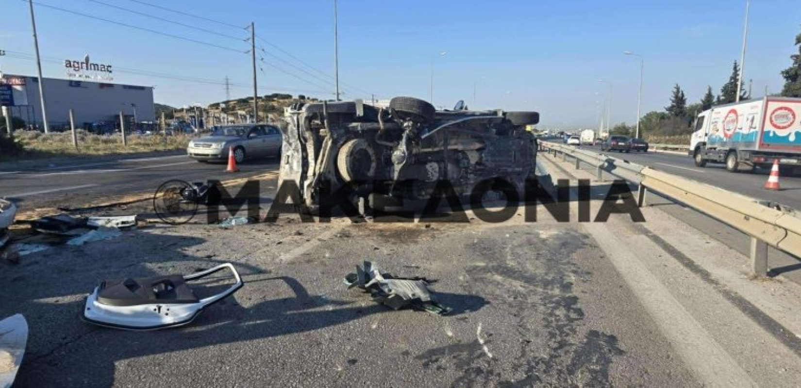 Θεσσαλονίκη: Σφοδρή σύγκρουση δύο οχημάτων στο Δερβένι - Ένας νεκρός και ένας τραυματίας (βίντεο)