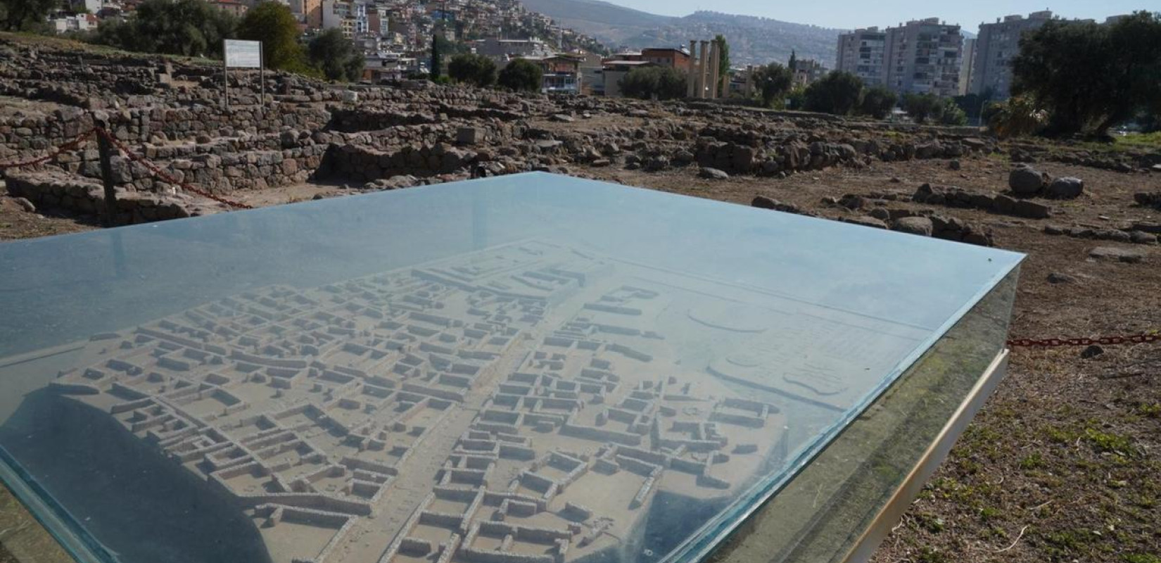 Τουρκία: Ανεστάλησαν οι αρχαιολογικές ανασκαφές στην Παλαιά Σμύρνη με απόφαση Ερντογάν - Kατασχέθηκαν ευρήματα