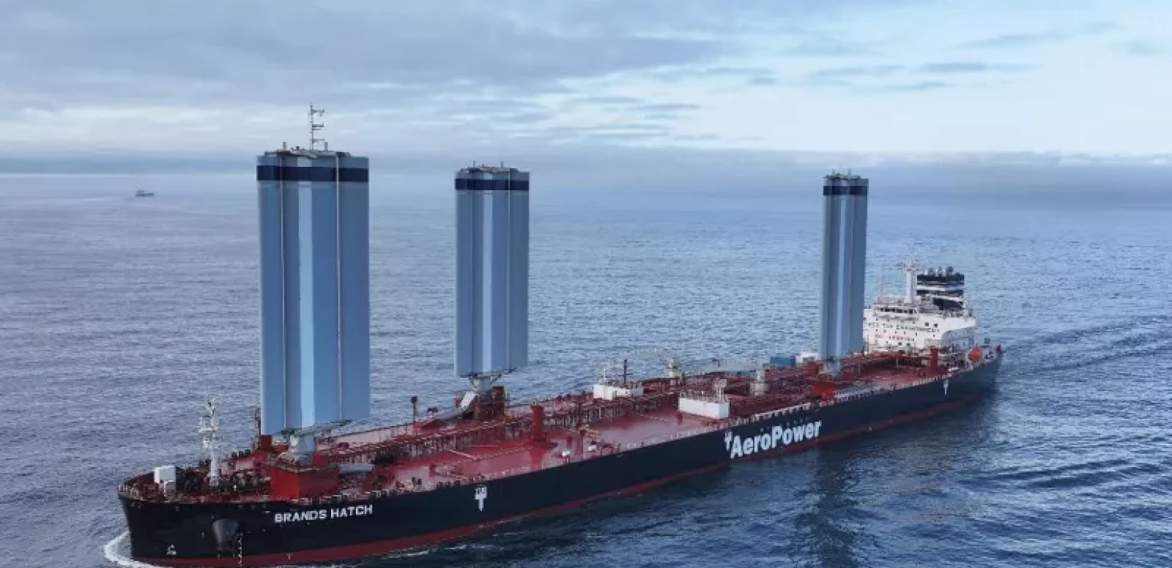 To πλοίο Energy Observer επισκέφτηκε τον Πρίνο για την αποθήκευση διοξειδίου του άνθρακα