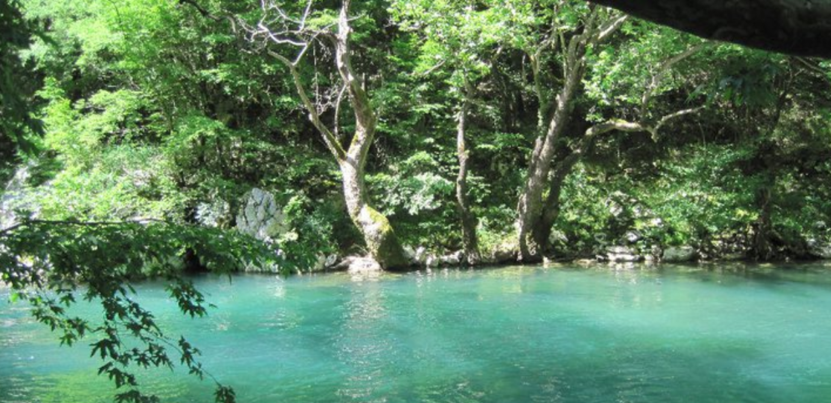 Πιερία: Ακατάλληλο το νερό για κατανάλωση στο Λιτόχωρο- Nεκρό ζώο στο φαράγγι του Ενιπέα