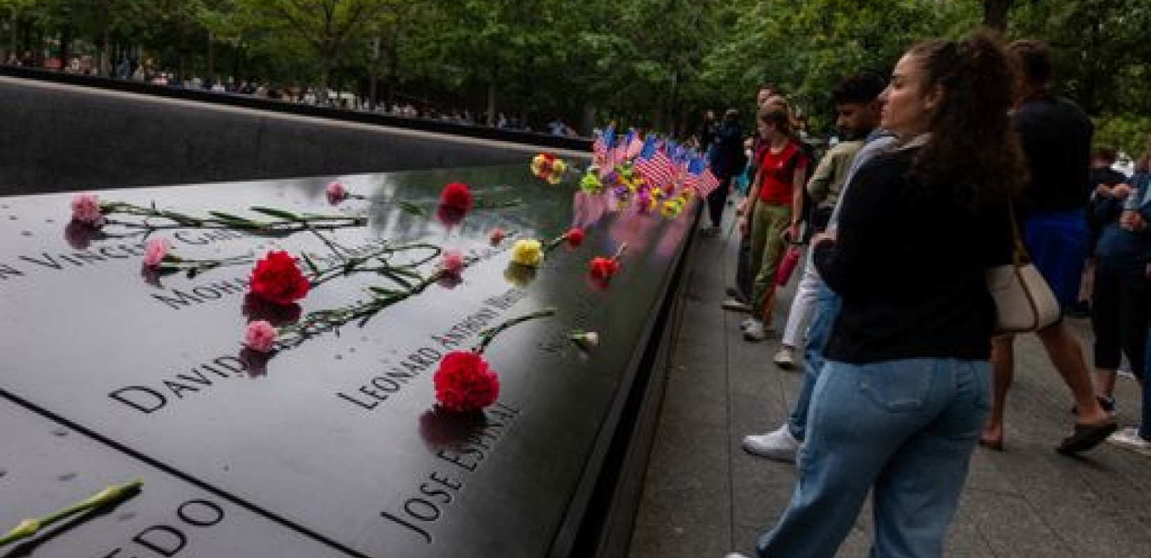 ΗΠΑ: Σε βαρύ κλίμα η Νέα Υόρκη τιμά την 11η Σεπτεμβρίου - Θα ανάψουν προβολείς που θα συμβολίζουν τους δίδυμους πύργους