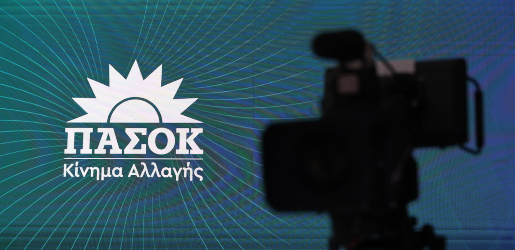 Στρατηγική «door to door» από το ΠΑΣΟΚ για να κάνει γνωστό το πρόγραμμά του