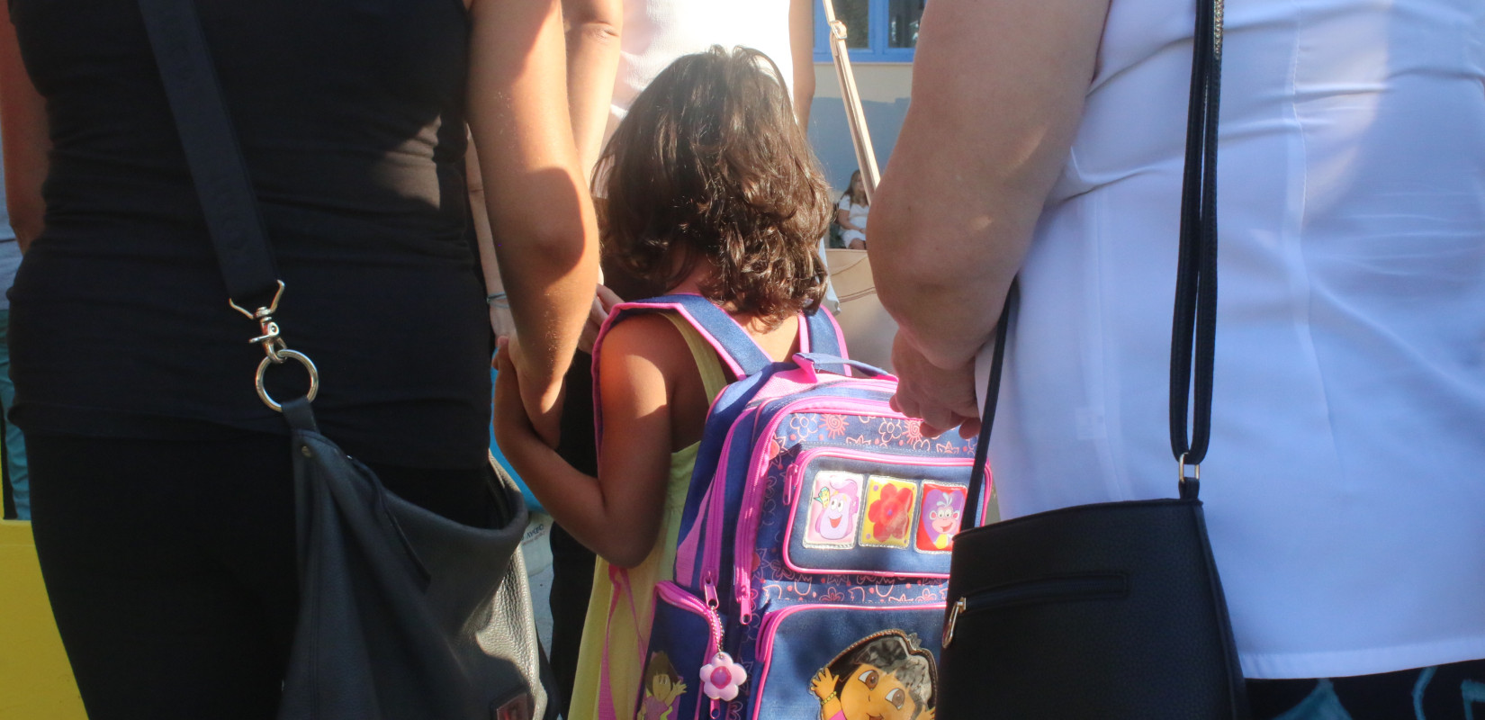 Θεσσαλονίκη: Γονείς διαμαρτύρονται για την συγχώνευση δύο δημοτικών της Νεάπολης - «Θυσιάζουν τα παιδιά μας για αριθμούς»