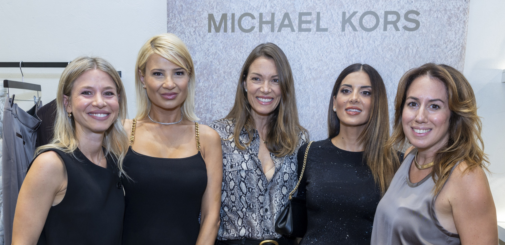Μελίνα Ζηνέλη Brand Manager Kalogirou S.A. Φαίη Σκορδά, Βίκυ Καγιά, Σταματίνα Τσιμτσιλή, Ιωάννα Αγγελή Marketing Director Kalogirou S.A.