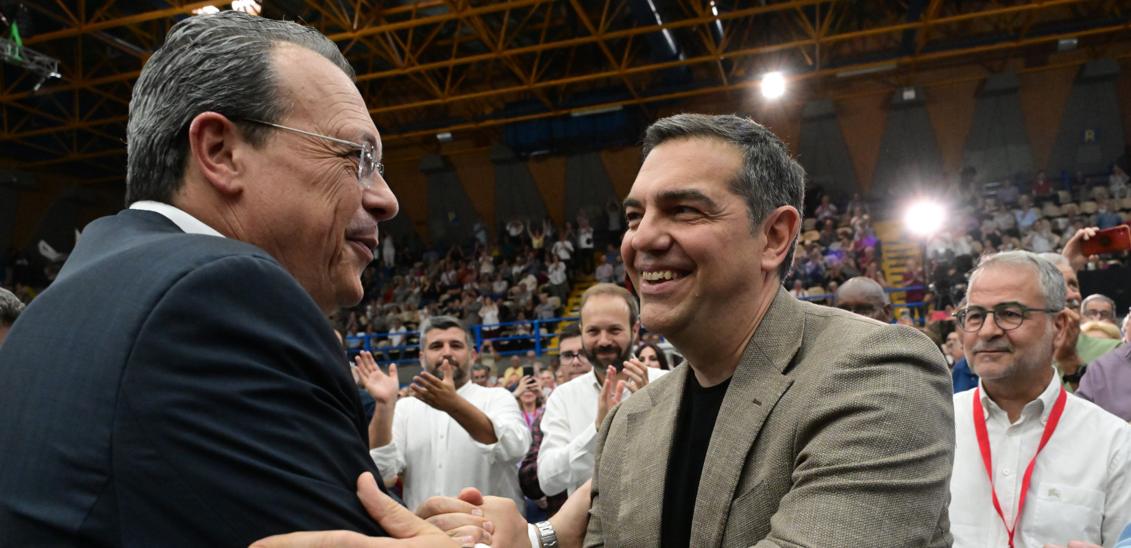 Τα σενάρια για το κόμμα Τσίπρα, το βιβλίο που είναι έτοιμο και μια κρίσιμη (για πολλούς λόγους) συνεδρίαση στο ΣΥΡΙΖΑ-ΠΣ