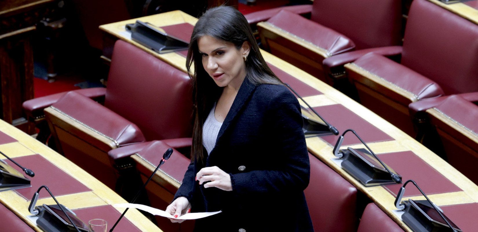 Ελένη Βατσινά στη «ΜτΚ»: Το πρόγραμμα του ΠΑΣΟΚ απαντά στις ανάγκες της κοινωνίας, όχι των golden boys