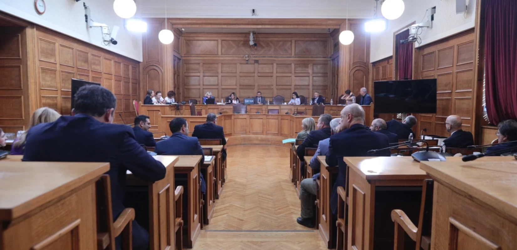 Διευθύντρια ΟΠΕΚΕΠΕ: Επί προεδρίας Βάρρα πληρώθηκαν ΑΦΜ που βρίσκονταν υπό εισαγγελικό έλεγχο