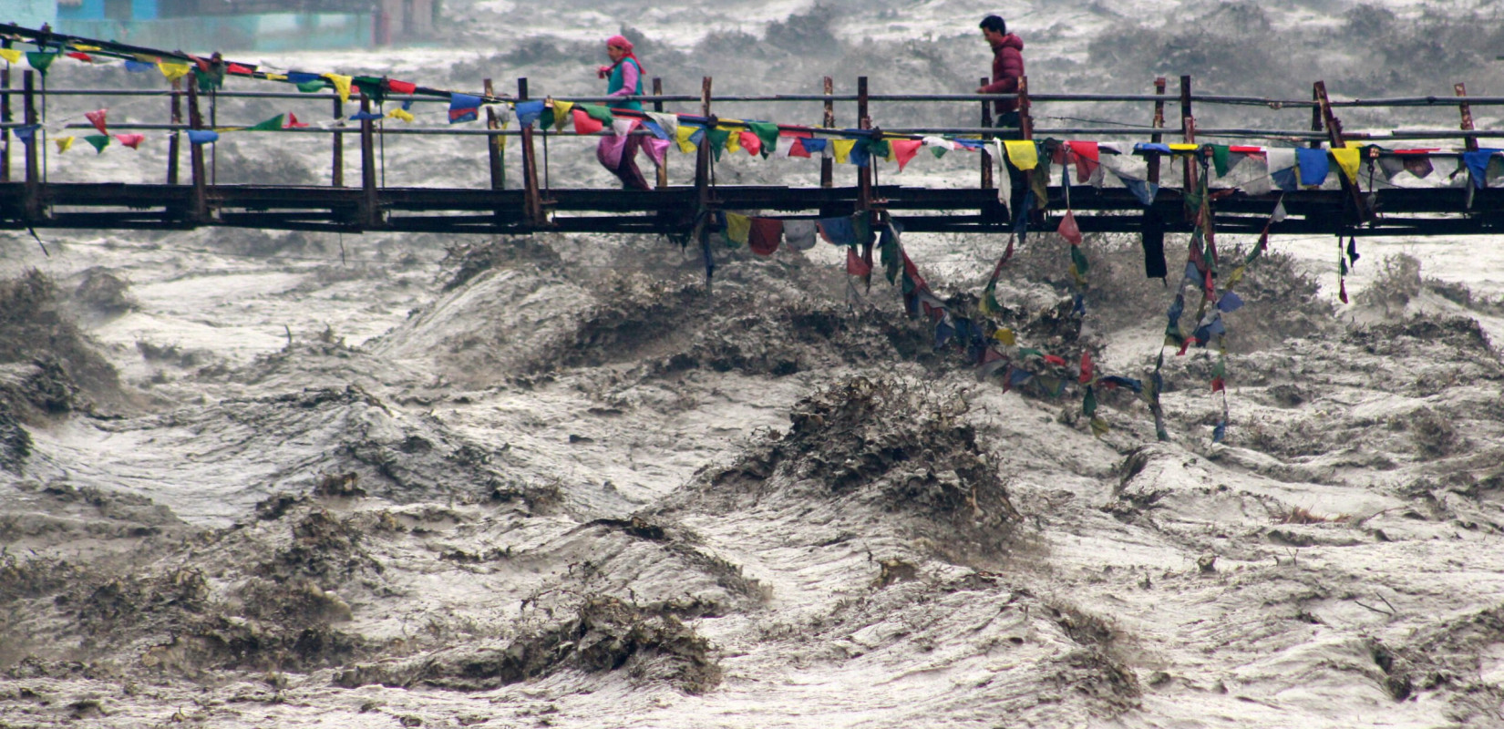 Ινδία: Τουλάχιστον 12 νεκροί από τις σφοδρές βροχοπτώσεις στην Καλκούτα