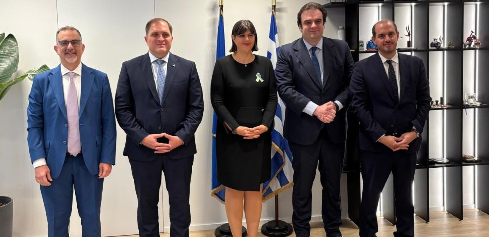 Συνάντηση Πιερρακάκη με Λάουρα Κοβέσι - Στο επίκεντρο η καταπολέμηση της τελωνειακής και φορολογικής απάτης