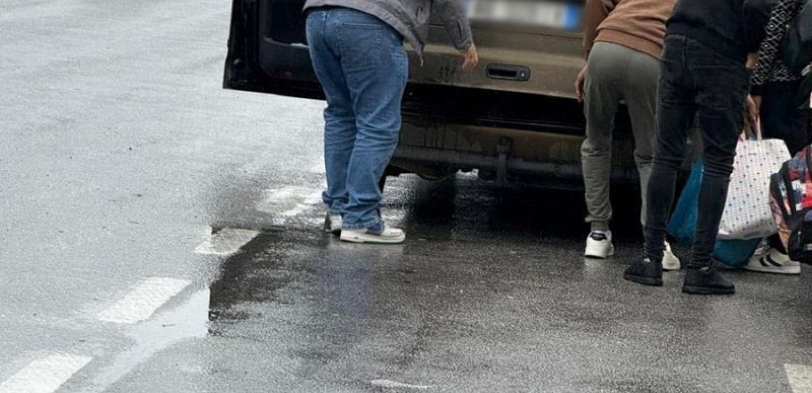 «Ξεσκέπασαν» παράνομες μεταφορές στη Θεσσαλονίκη – Στο στόχαστρο τα «ταξί» με αλλοδαπές πινακίδες