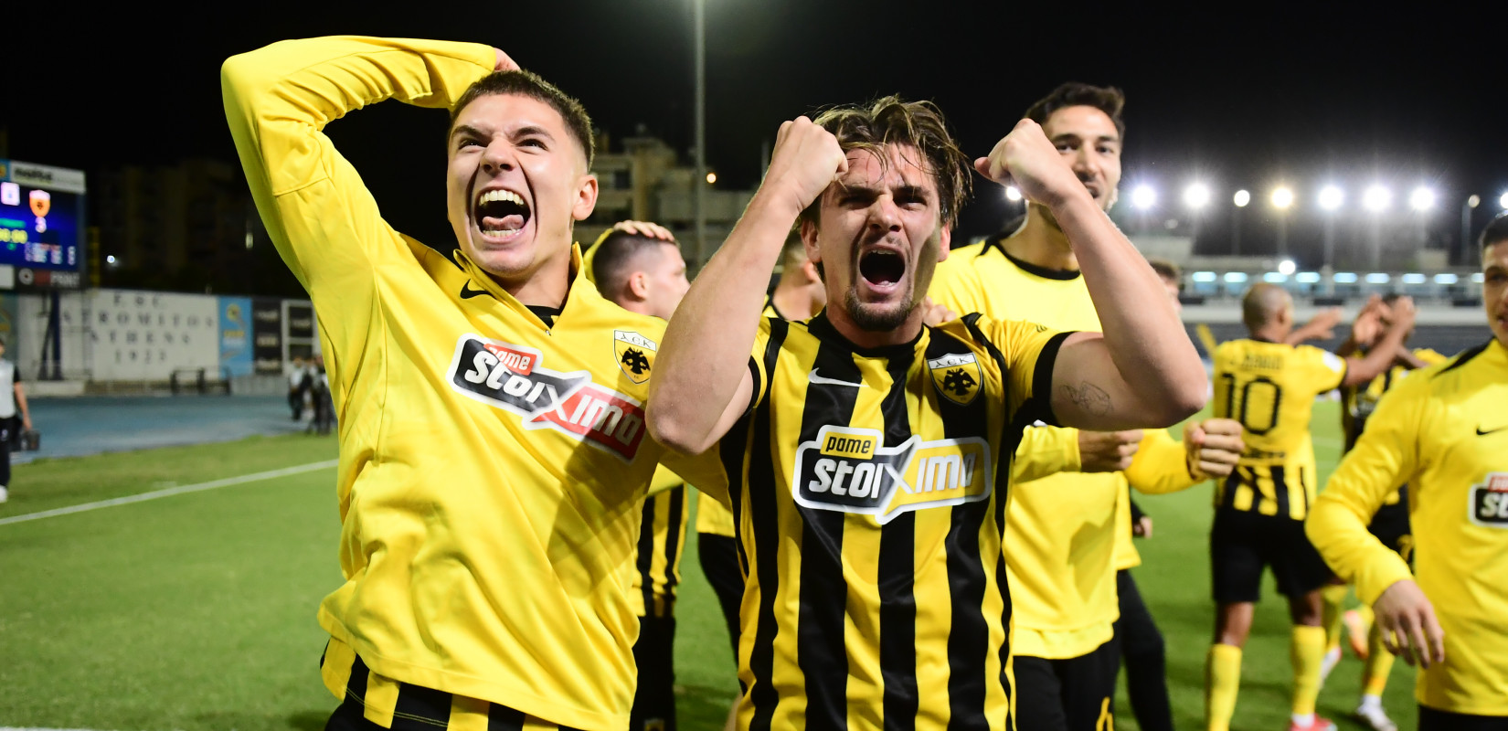 Super League: Τρομερή ανατροπή από την ΑΕΚ στο Περιστέρι, ασταμάτητος ο Λεβαδειακός