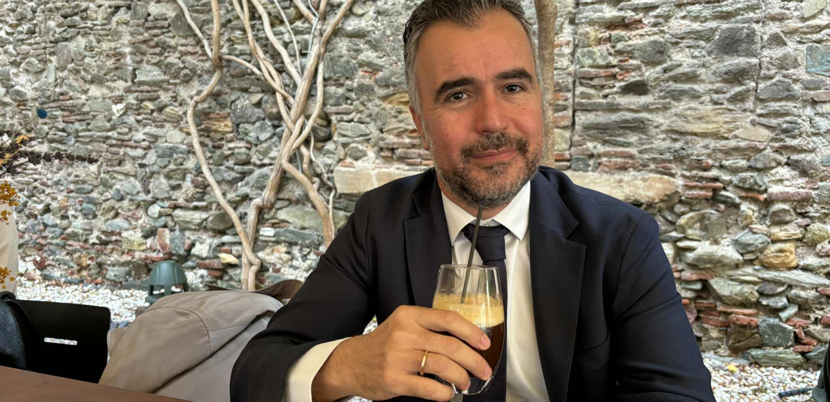 Πρωϊνός καφές με τον πρόεδρο του Δικηγορικού Συλλόγου Θεσσαλονίκης  Δημήτρη Φινοκαλιώτη (βίντεο)