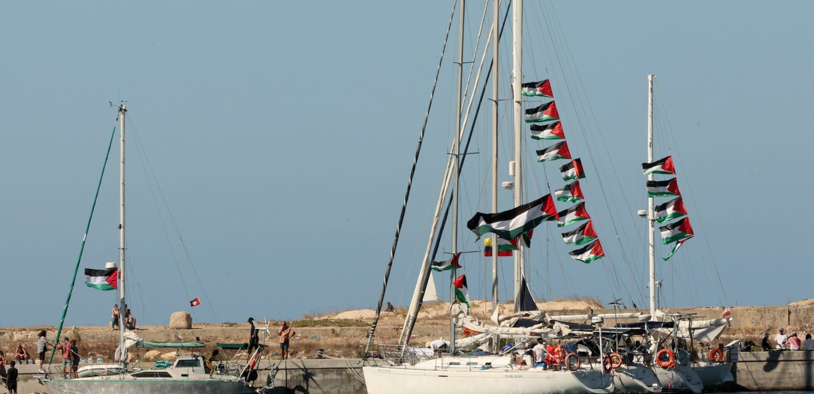 Global Sumud Flotilla: Επιστρέφουν αύριο στην Ελλάδα οι 27 Έλληνες - Φτάνουν με ειδική πτήση