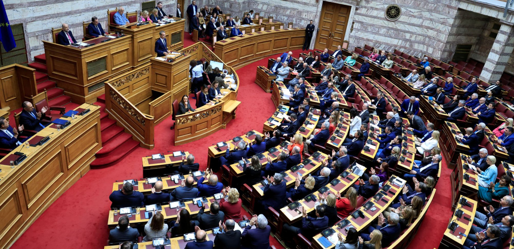Πόλωση στη Βουλή για το Μνημείο του Άγνωστου Στρατιώτη - Οδεύει προς ψήφιση η επίμαχη τροπολογία
