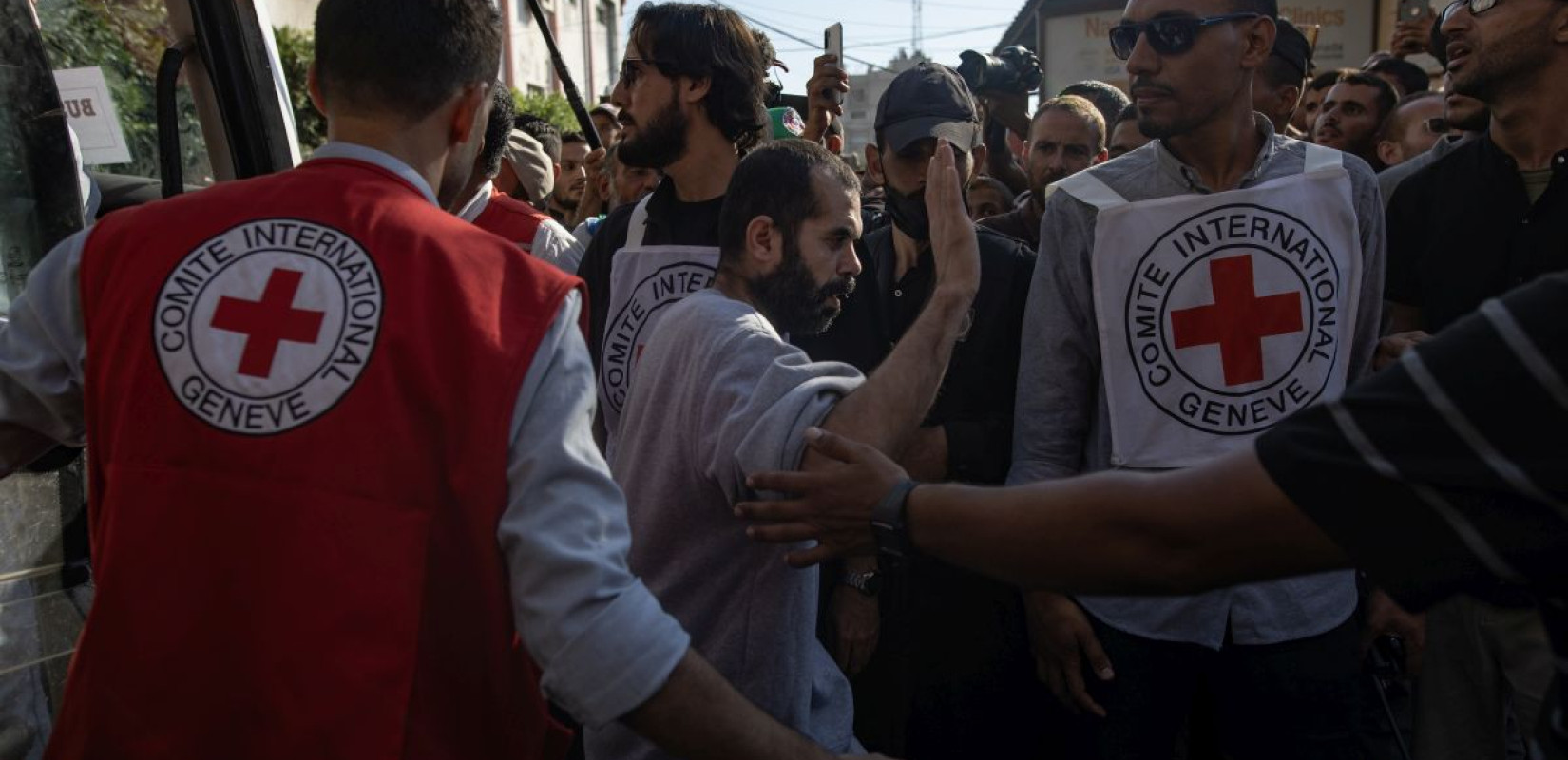 Ισραήλ: Στους ιατροδικαστές τα λείψανα των 4 ομήρων που παρέδωσε η Χαμάς
