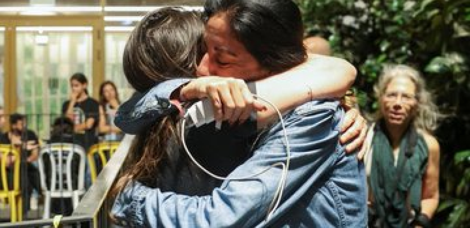 Γάζα: Το Σάββατο ενδέχεται να αφεθούν ελεύθεροι οι όμηροι - Σε ξέφρενους πανηγυρισμούς οι οικογένειές τους