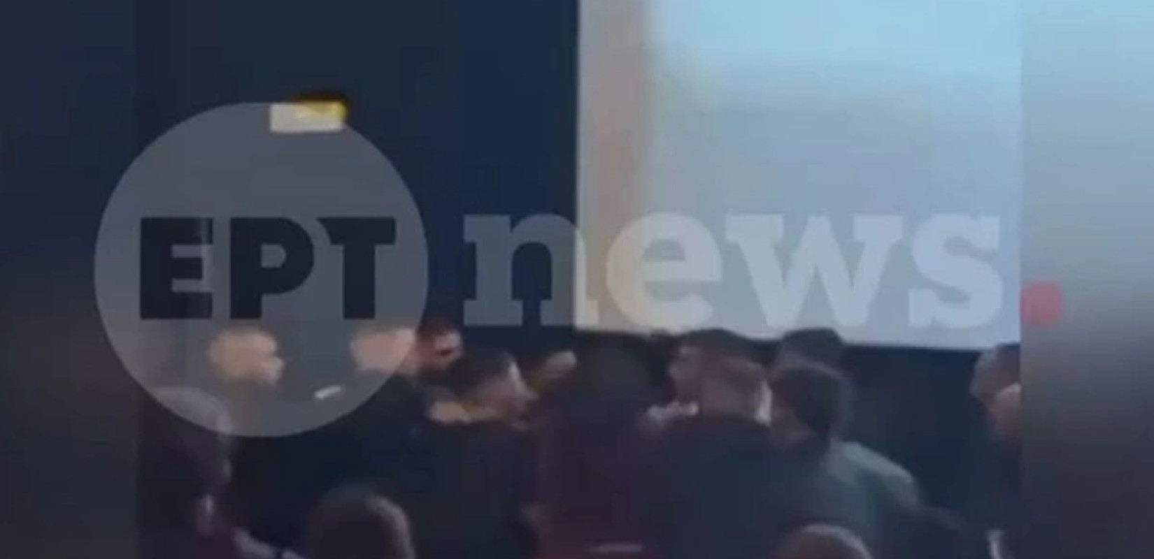 Αθήνα: Επεισόδιο σε σινεμά στου Ρέντη - Συμπλοκή νεαρών με μεγαλύτερους μετά από φασαρία κατά τη διάρκεια ταινίας (βίντεο)