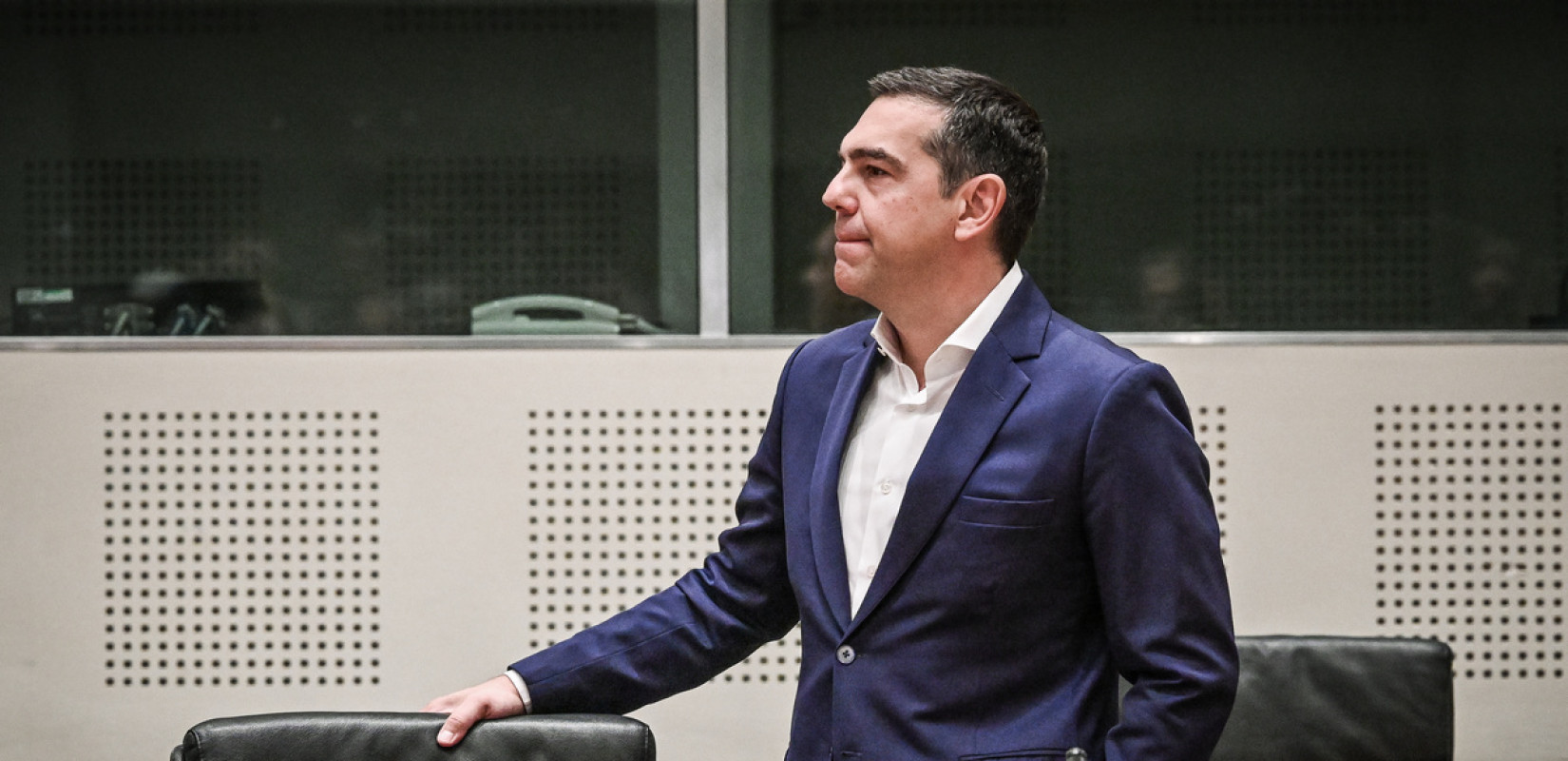 Αλέξης Τσίπρας: H ανακοίνωση του δημοψηφίσματος στο επίκεντρο της νέας προδημοσίευσης από το βιβλίο του