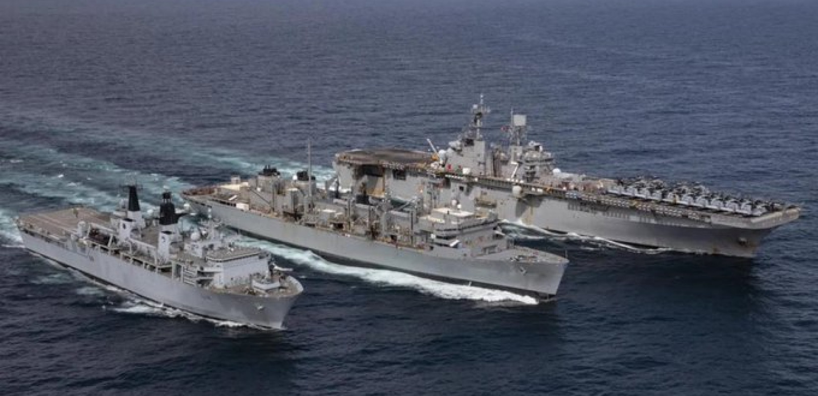 Τραμπ για φονικά πλήγματα στη Βενεζουέλα: «Σταματάμε τη διακίνηση των ναρκωτικών σε επίπεδο που δεν είχε δει κανένας»