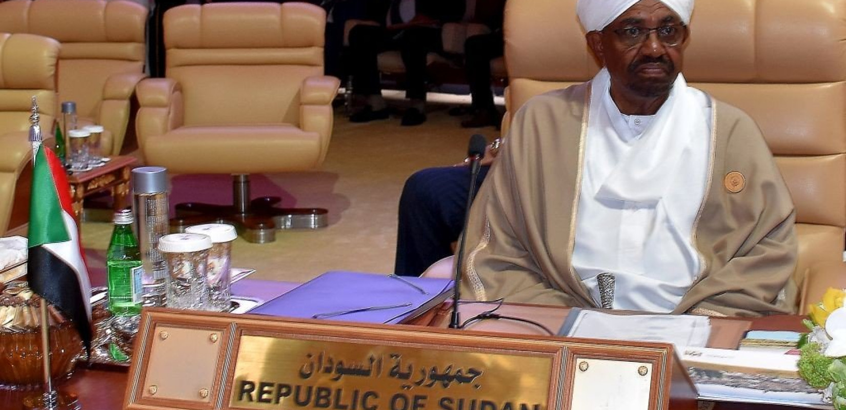 Χαιρετίζει ο Τζορτζ Κλούνεϊ την ανατροπή του Ομάρ αλ Μπασίρ στο Σουδάν  