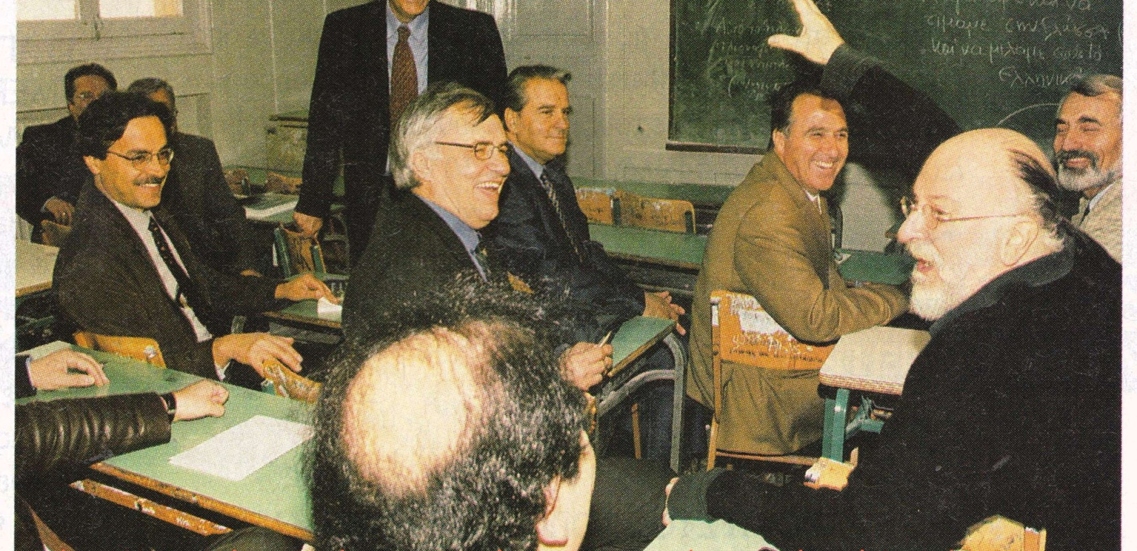 Αναμνήσεις με τον Διονύση Σαββόπουλο: Το Ε' Γυμνάσιο Θεσσαλονίκης, τα κινήματα και η διαδρομή του προς την πρωτεύουσα πάνω σ’ ένα φορτηγό